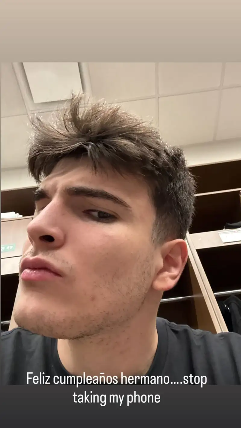 星空体育官网-沙伊尔曼Ins为雨果庆生:生日快乐兄弟,别再拿我的手机了