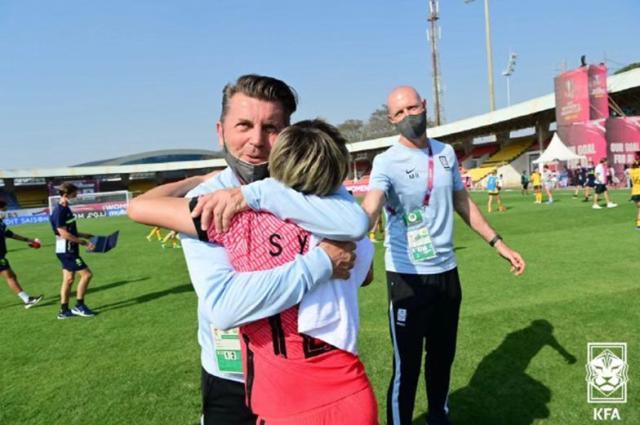 1644024291971019648.jpg 韩国女足誓要首夺亚洲冠军 已做好与中国死磕准备