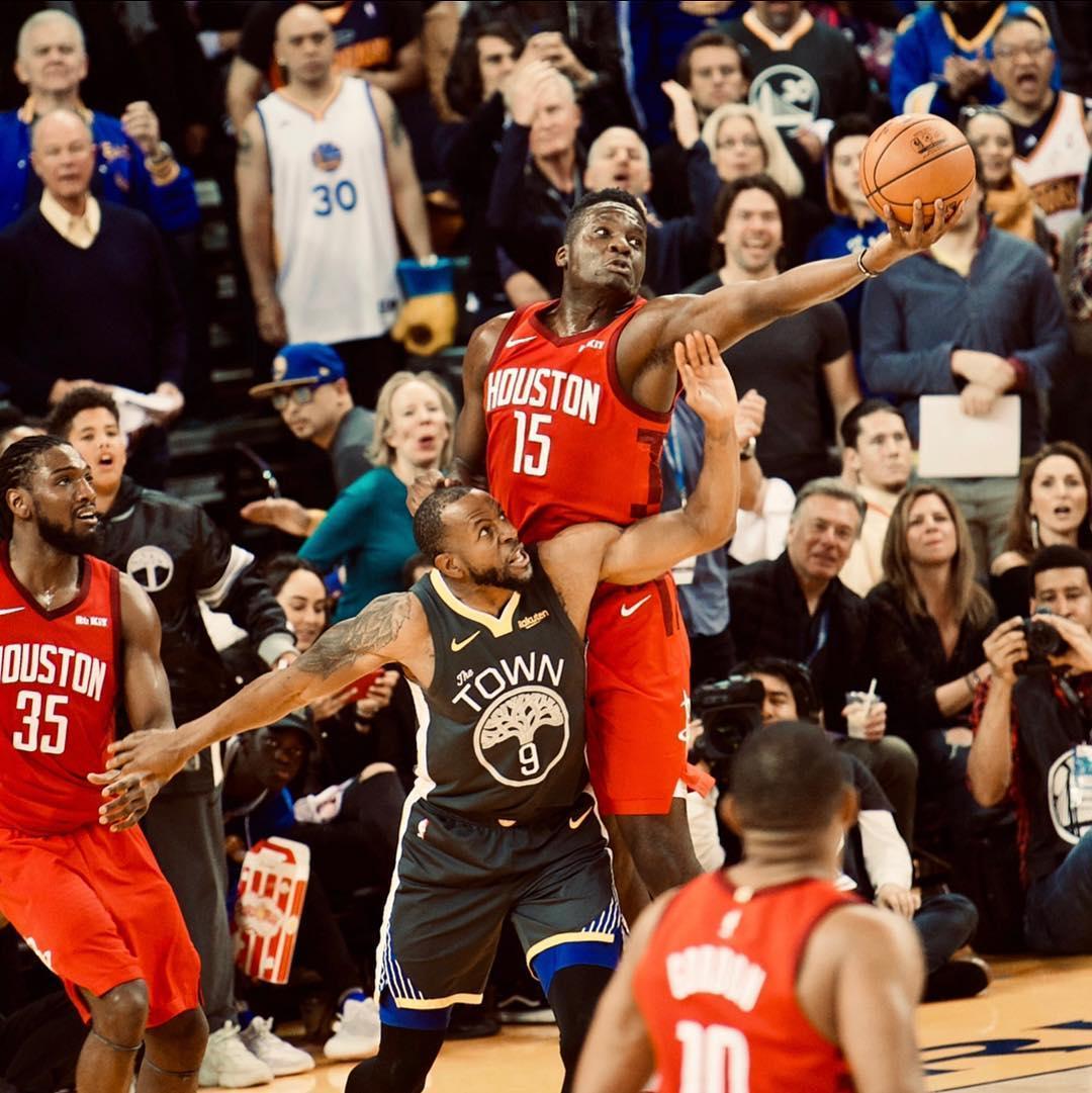 星空体育足球直播-年薪670万！13分钟4+11+2，火箭白菜价捡漏！画蛇添足变超值签约